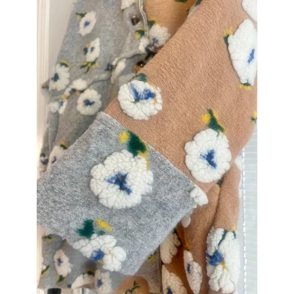 NEW DAVI & DANI Elegant Tan and Brown Flower Coat Hooded Buttons Women's Sz L - Picture 3 of 9